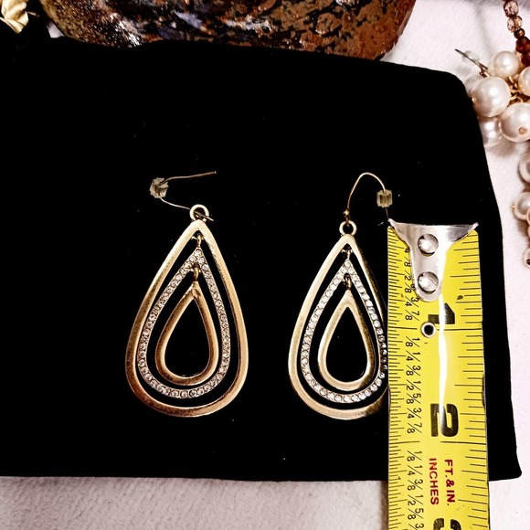 Vintage Gold Concentric Simulated Diamonds Teardrop Earrings 1.5 inch Pierced - Picture 9 of 9